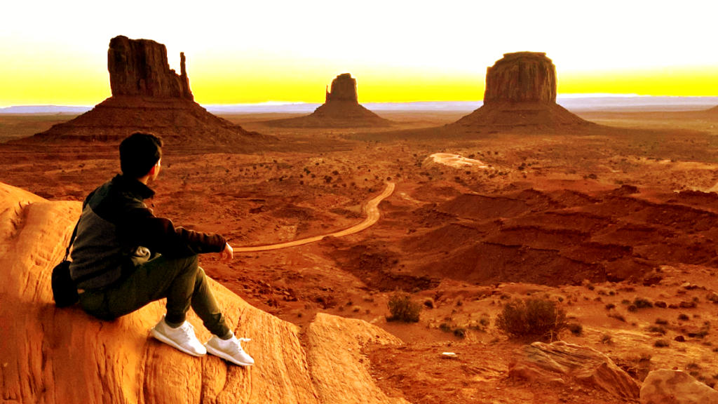 Jesús looks out into the horizon of the Monument Valley Navajo Tribal Park.